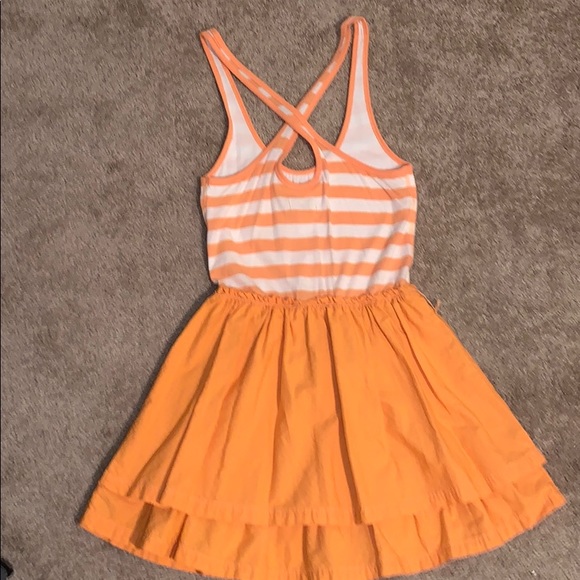 Criss-cross back orange Hollister dress - Picture 4 of 6